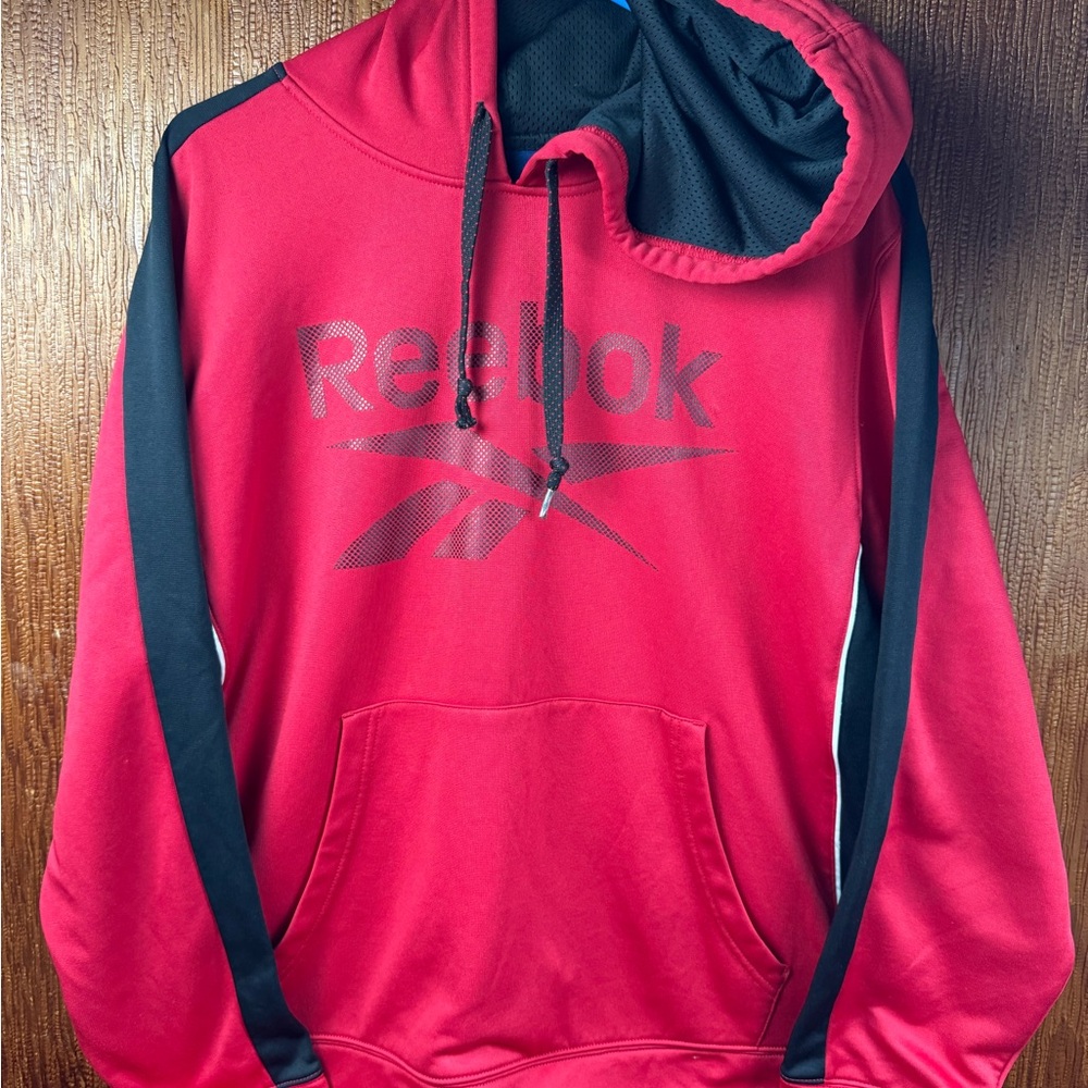 Reebok Men's Red Hoodie Sweater medium
